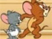 Bataie dintre Tom si Jerry